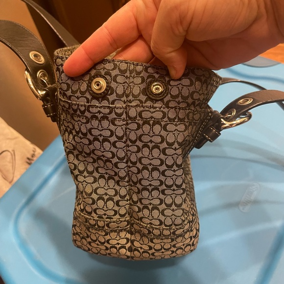 Authentic Coach SOHO Pleated Signature Black Satchel Serial C0867-F12310 - Picture 7 of 16